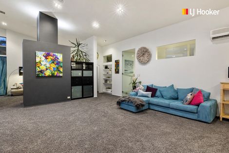Photo of property in 8a Doon Street, Vauxhall, Dunedin, 9013