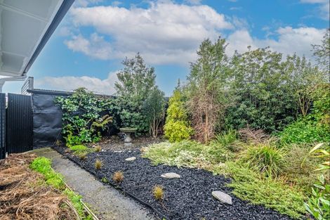 Photo of property in 44 Holland Crescent, Bulls, 4818