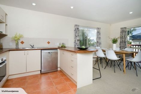 Photo of property in 143e Hobsonville Road, West Harbour, Auckland, 0618