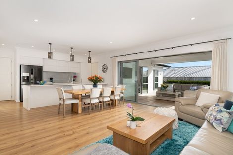 Photo of property in 22 Coast Boulevard, Papamoa Beach, Papamoa, 3118