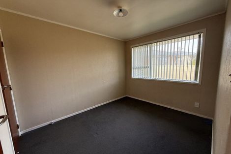 Photo of property in 4/48 Mcleod Road, Henderson, Auckland, 0612
