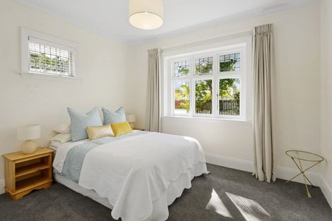 Photo of property in 35 Stapletons Road, Richmond, Christchurch, 8013