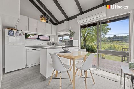 Photo of property in 203 Dalziel Road, Brockville, Dunedin, 9011