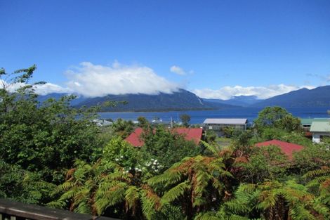 Photo of property in 14 Korua Street, Moana, 7872