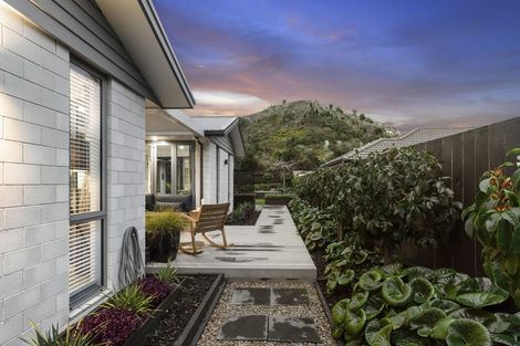 Photo of property in 298 Lakes Boulevard, Pyes Pa, Tauranga, 3112