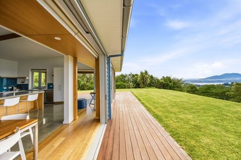 Photo of property in 127 Highland Drive, Acacia Bay, Taupo, 3385