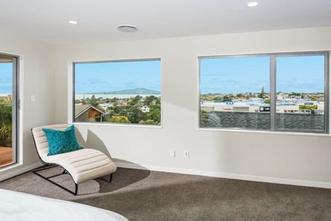 Photo of property in 19 Rangitoto Terrace, Milford, Auckland, 0620