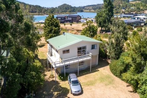 Photo of property in 63 Oyster Drive, Cooks Beach, Whitianga, 3591