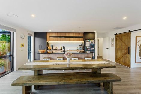 Photo of property in 5 Te Puke Te Ao Way, Otaki, 5512