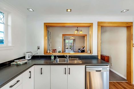 Photo of property in 42 Limbrick Street, Terrace End, Palmerston North, 4410