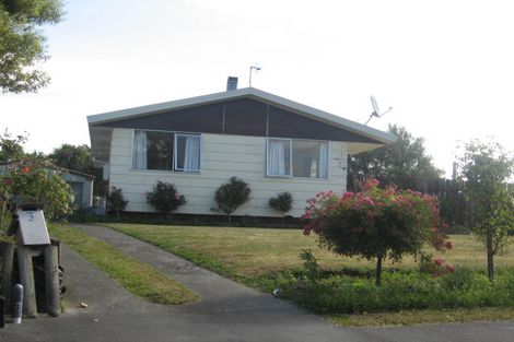 Photo of property in 1 Cypress Place, Aramoho, Whanganui, 4500