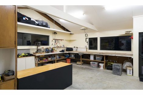 Photo of property in 2 Doves Bay Road, Kerikeri, 0294