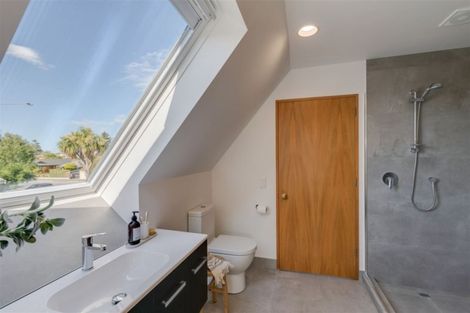 Photo of property in 2/145a Blighs Road, Strowan, Christchurch, 8052