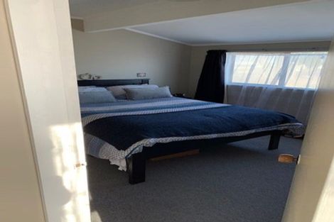 Photo of property in 3/49 Apu Crescent, Lyall Bay, Wellington, 6022