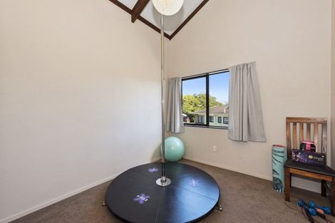 Photo of property in 20 Tupelo Street, Pukete, Hamilton, 3200