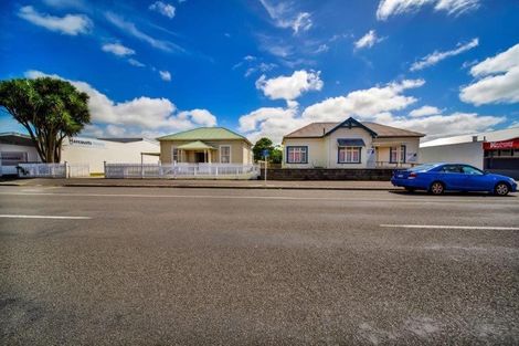 Photo of property in 280 High Street, Hawera, 4610