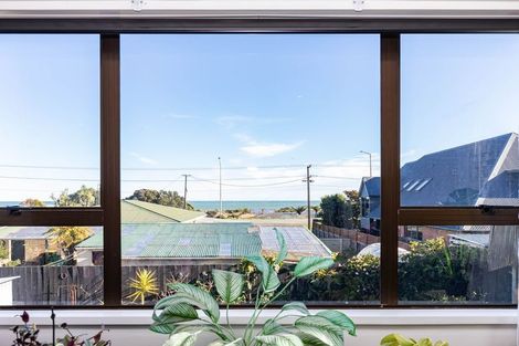 Photo of property in 14 Loris Place, Karoro, Greymouth, 7805