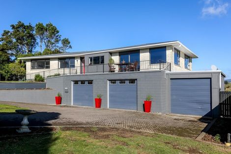 Photo of property in 24c Saint Ives Grove, Whalers Gate, New Plymouth, 4310