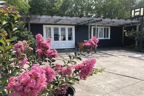 Photo of property in 274 Clevedon Kawakawa Road, Clevedon, Papakura, 2585