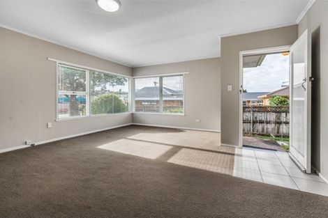 Photo of property in 1/14 Shakespeare Road, Milford, Auckland, 0620