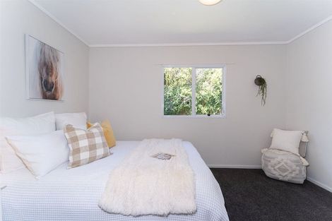 Photo of property in 22a Lyford Crescent, Sunnynook, Auckland, 0620
