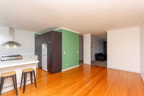 Photo of property in 35 Lemon Street, New Plymouth, 4310