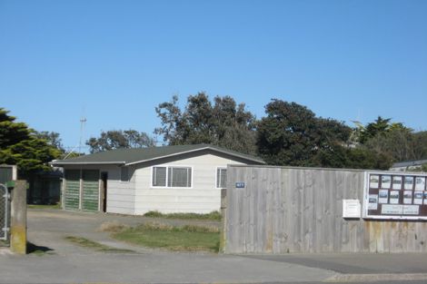 Photo of property in 677 Waitarere Beach Road, Waitarere Beach, Levin, 5510