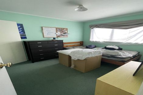 Photo of property in 19 Caspian Close, New Lynn, Auckland, 0600