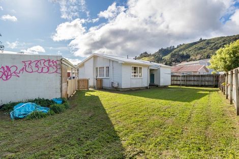 Photo of property in 9 Orewa Grove, Wainuiomata, Lower Hutt, 5014