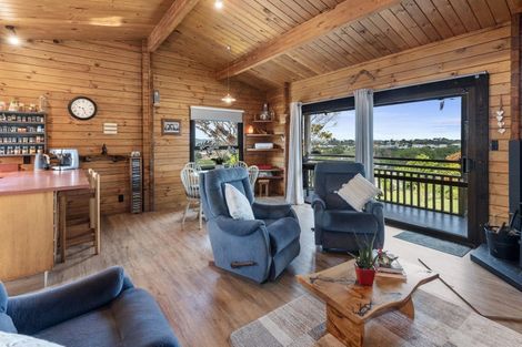 Photo of property in 36 Matheson Road, Wellsford, 0900