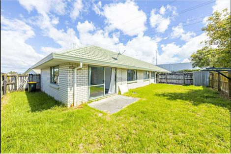 Photo of property in 1/11 Solveig Place, Randwick Park, Auckland, 2105