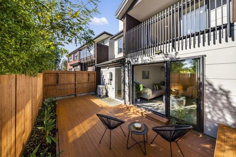 Photo of property in 19 Ti Kouka Lane, Sandringham, Auckland, 1025