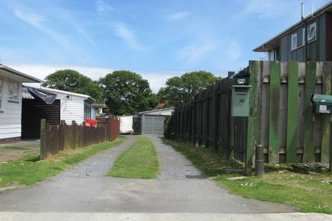 Photo of property in 36 Tarata Crescent, Mangere Bridge, Auckland, 2022