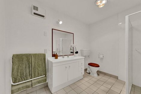 Photo of property in 9/90 Hawke Street, New Brighton, Christchurch, 8083