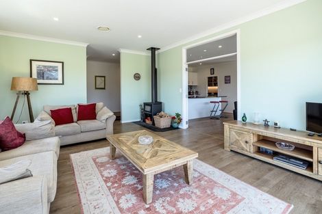 Photo of property in 33 Spencer Lane, Greytown, 5712