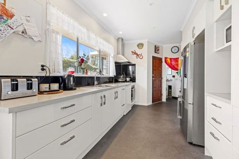 Photo of property in 15 Gisborne Road, Te Puke, 3119