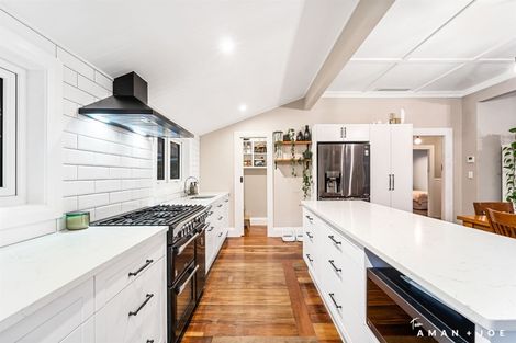 Photo of property in 739 Swanson Road, Swanson, Auckland, 0612