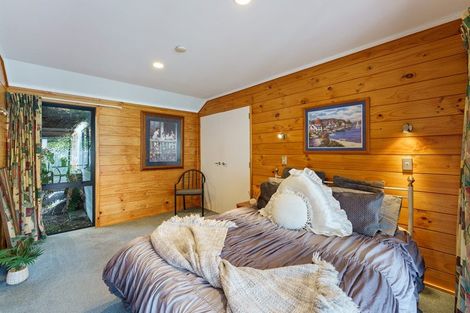 Photo of property in 16 Alexander Street, Waikanae, 5036