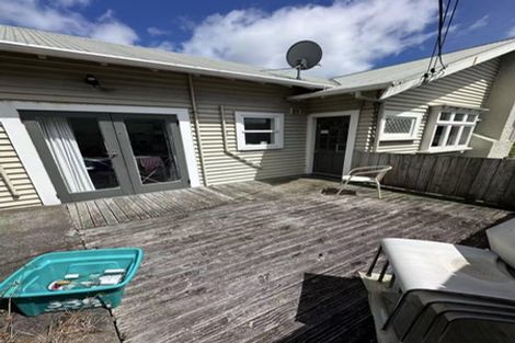 Photo of property in 336 Karori Road, Karori, Wellington, 6012