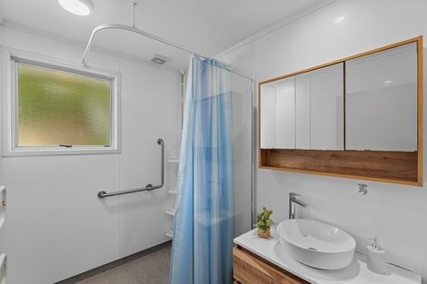 Photo of property in 1/18 Matipo Road, Te Atatu Peninsula, Auckland, 0610