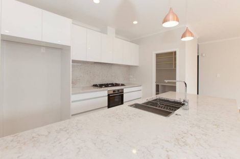 Photo of property in 9 Davey Crescent, Orewa, 0931