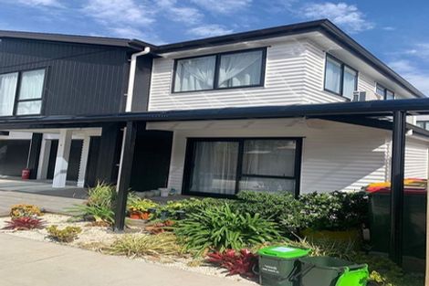 Photo of property in 8a Tiraumea Drive, Pakuranga, Auckland, 2010