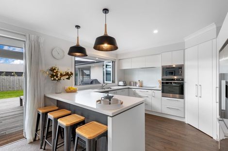 Photo of property in 5 Turnbull Crescent, Wanaka, 9305