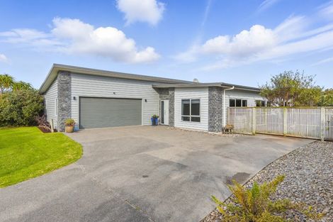 Photo of property in 48 Kotuku Drive, Paraparaumu Beach, Paraparaumu, 5032