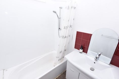 Photo of property in 27 Collingwood Street, Strathern, Invercargill, 9812