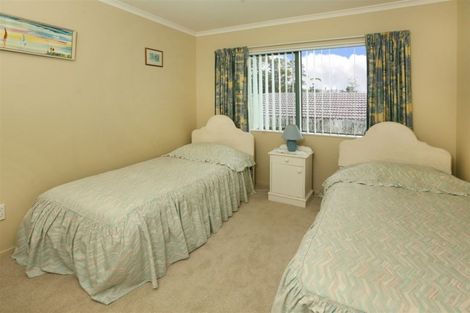 Photo of property in 18 Chelmsley Avenue, Henderson, Auckland, 0612