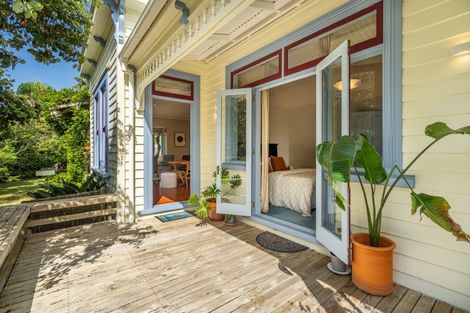 Photo of property in 17 Herne Bay Road, Herne Bay, Auckland, 1011