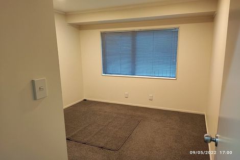 Photo of property in 25j Youngs Road, Papakura, 2110