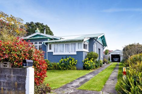Photo of property in 3 George Street, Hawera, 4610