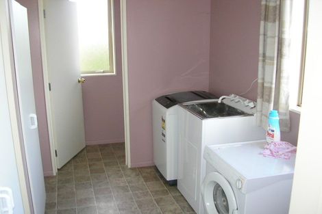 Photo of property in 42 Korua Street, Moana, 7872